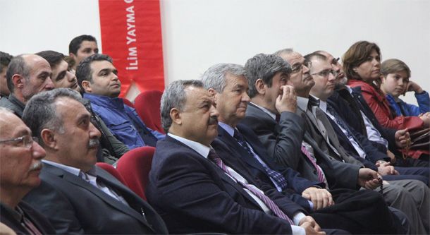Burhaniye Belediye Başkanı Necdet Uysal Mustafa Turhan Konferansına Katıldı