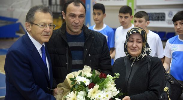Dereceye Giren Takımlara Ödül Verildi