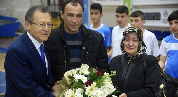 Dereceye Giren Takımlara Ödül Verildi