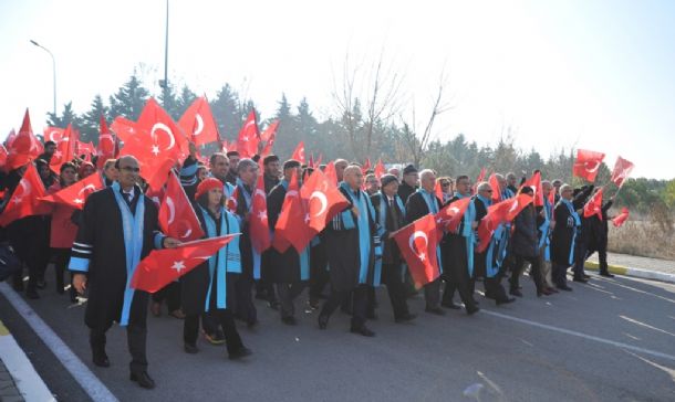 Balıkesir Üniversitesi Teröre Karşı Tek Vücut Oldu