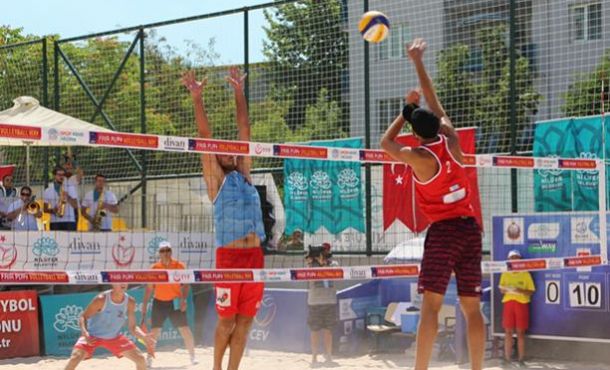 Balkan Plaj Voleybolu Turnuvası’nda şampiyonlar belli oldu