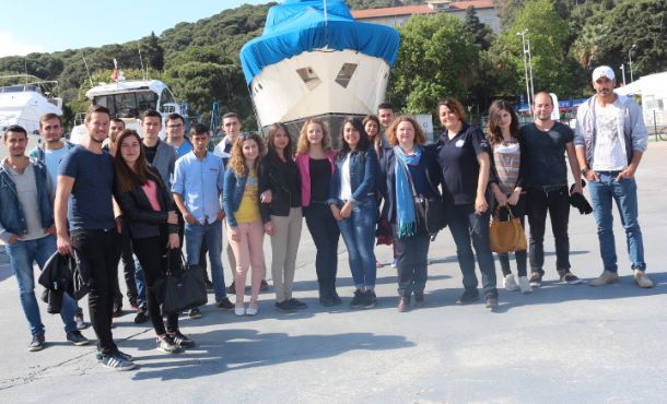 Burhaniye MYO Öğrencileri Ayvalık Setur Marina`yı Teknik Geziyle Ziyaret Etti