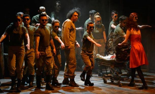 Bursa Devlet Tiyatrosu Woyzeck’i Nilüfer’de sahneledi