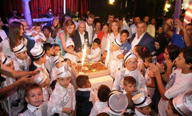 Çocuklar sünnet sevincini Başkan Bozbey ile paylaştı