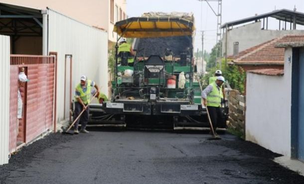 Nilüfer Belediyesi asfalt çalışmalarına hız verdi