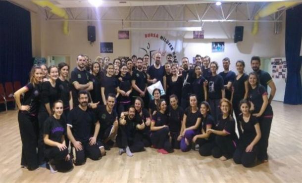 Ünlü koreograftan Nilüfer Halk Dansları Topluluğu’na eğitim