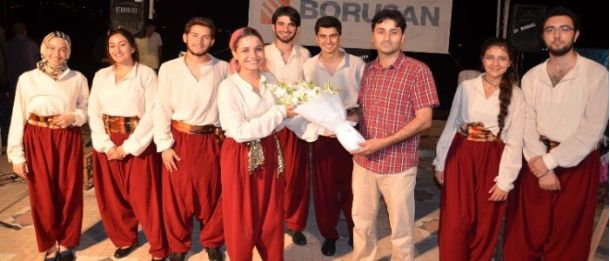 7 Köyün Yargıcı Ayakta Alkışlandı