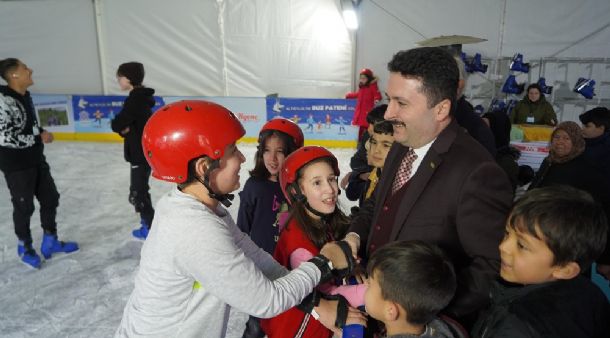 ALTIEYLÜL’DE ÇOCUKLAR ÇOK MUTLU