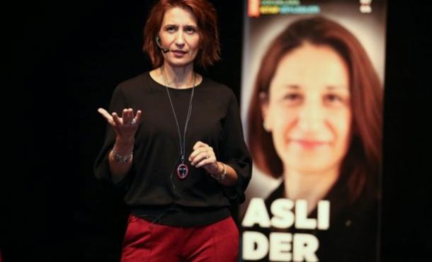 Aslı Der: Kitaplar iyi insanlar yaratır