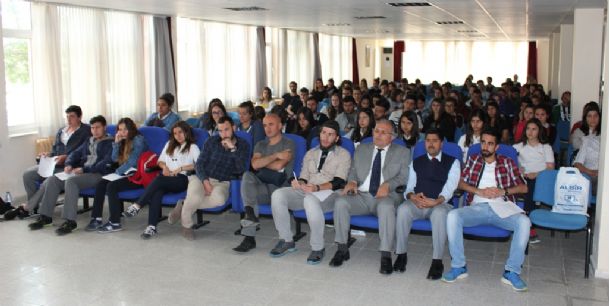 Ayvalık MYO`da İletişim Ustalığı Zirvesi