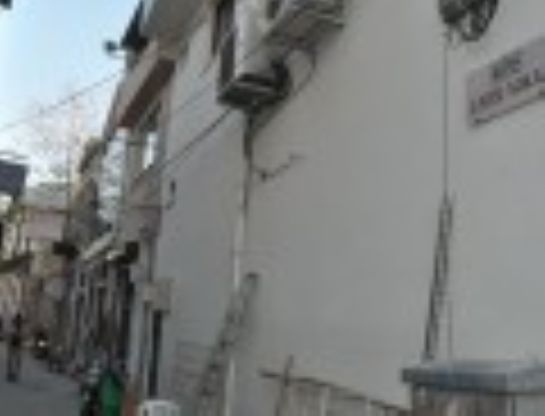 Ayvalık`ın Tarihi Dokusuna Uyumlu Sokak Tabelaları