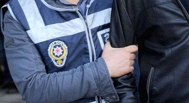 Balıkesir Edremit`te Filmleri Anımsatan Polisiye Operasyon