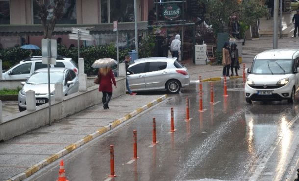 Balıkesir'de Sağanak Yağış 2 Mart Çarşamba