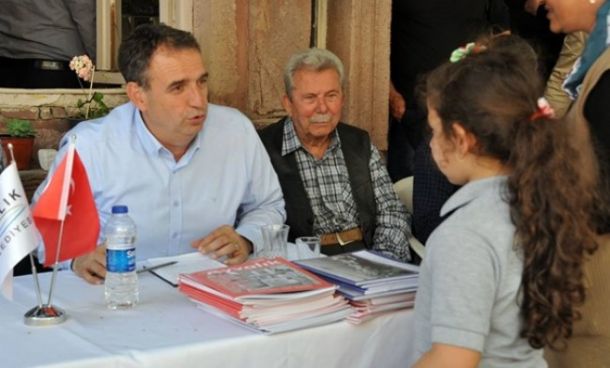 Başkan Gençer, İlçe Halkıyla Buluşmaya Devam Ediyor