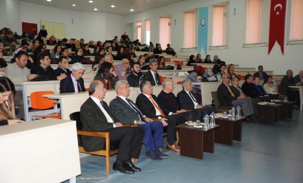 BAUN Öğrencileri Yazar Cemal Şakar`la Buluştu