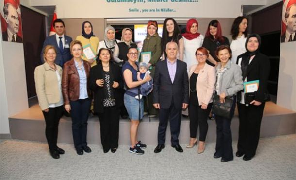 Bebek bakıcılığı eğitimiyle iş sahibi oldular
