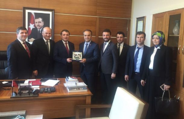 İnegöl Cerrah Köyü`nde Bereket Sofrası Kuruldu