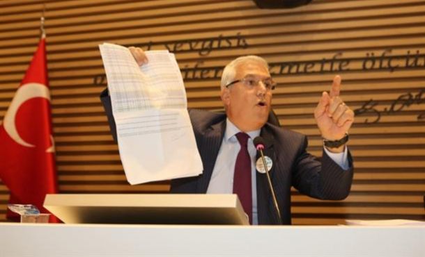 Bozbey: Üniversitede bisiklet istasyonuna rektör izin vermedi