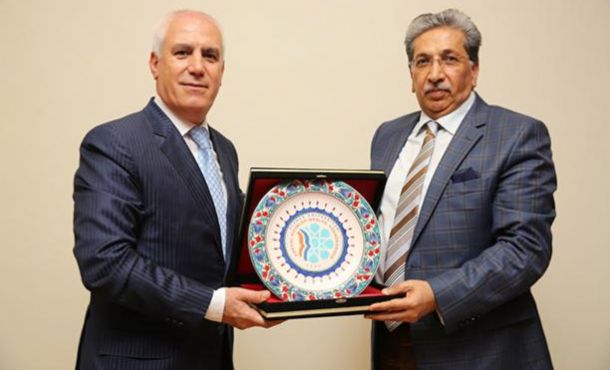 Bozbey’den öğrencilere: Her şey bir hayalle başlar
