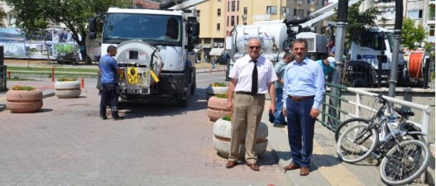 Çarşı Deresi Periyodik Olarak Temizlenecek