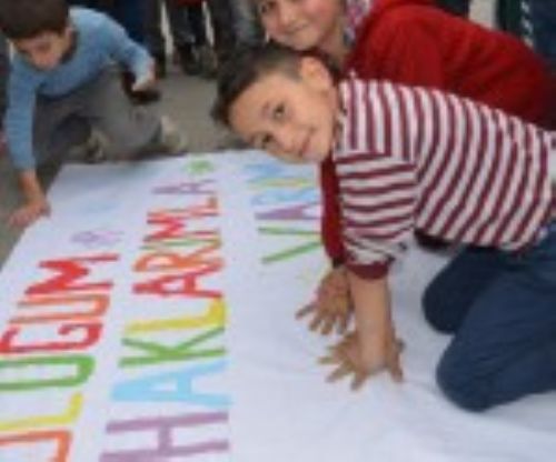 ÇOCUKLAR İHMAL VE İSTİSMAR EDİLMESİN