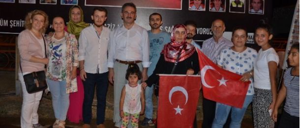 Demokrasi Nöbetinde Yağmur Coşkusu