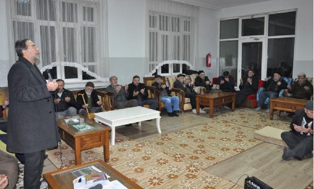 Doğadaki Hayvanlara Yiyecek Bırakıldı