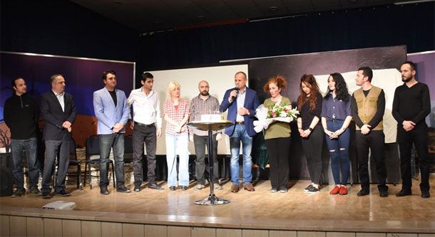 Dünya Tiyatro Günü Düzce`de Skeçlerle Kutlandı