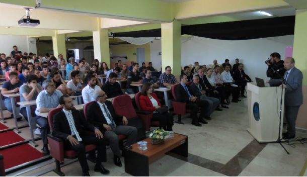 Edremit MYO`da 1. Kariyer Günü Etkinliği Gerçekleştirildi