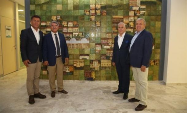 Fikri Sağlar’dan Nilüfer Belediyesi’ne övgü