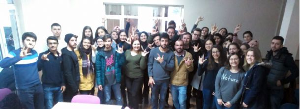 Geleceğin Doktorları İşaret Dili Öğreniyor