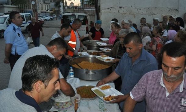 Geleneksel Ramazan Sofraları, Ayvalık Merkez Programıyla Son Buldu