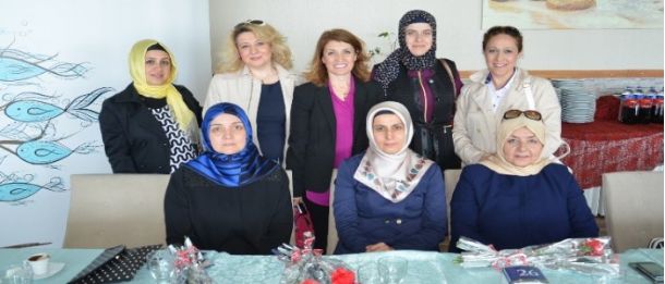 Gemlik Belediyesinde Anneler Günü Coşkusu