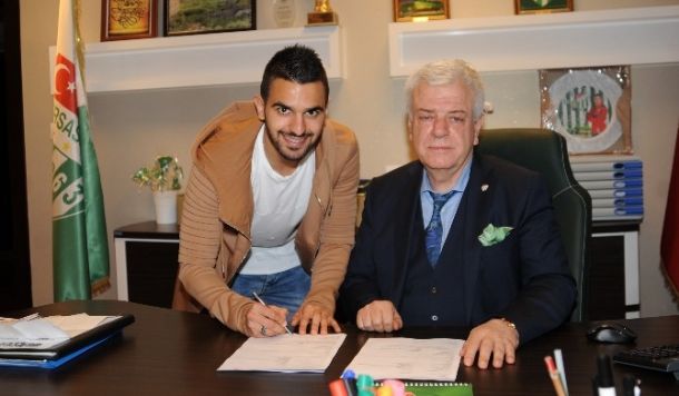 Genç Futbolcu Aziz Behıch`in Sözleşmesi Uzatıldı