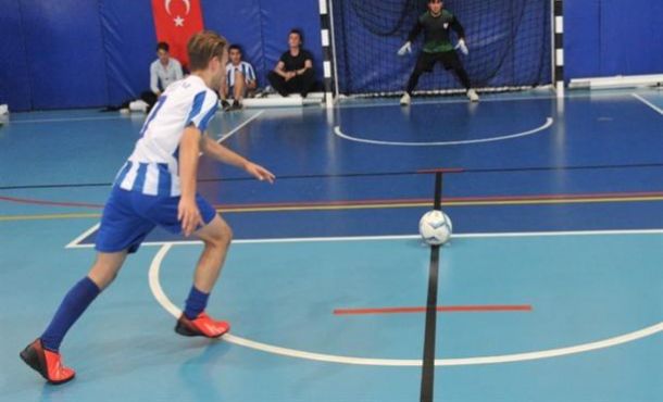 Gençlerin futsal heyecanı