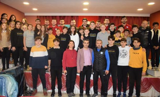 Hentbolculardan öğrencilere tavsiyeler