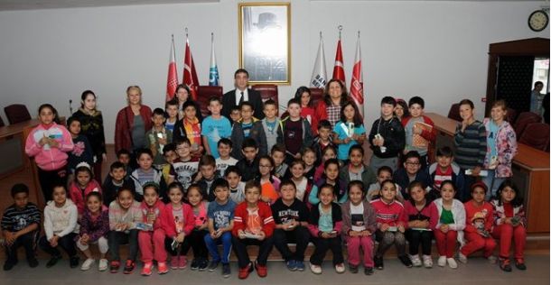 HÜRRİYET İLK ÖĞRETİM OKULU BELEDİYEMİZİ ZİYARET ETTİ