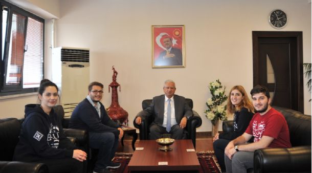 IEEE Öğrenci Topluluğundan Rektör Özdemir`e Teşekkür Ziyareti