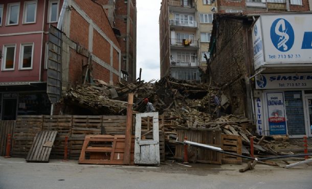 İnegöl Belediyesi Aşure İkramıyla Ağızları Tatlandırdı