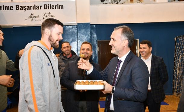 İnesmek’te Sağlıklı Beslenme Kursu Başladı