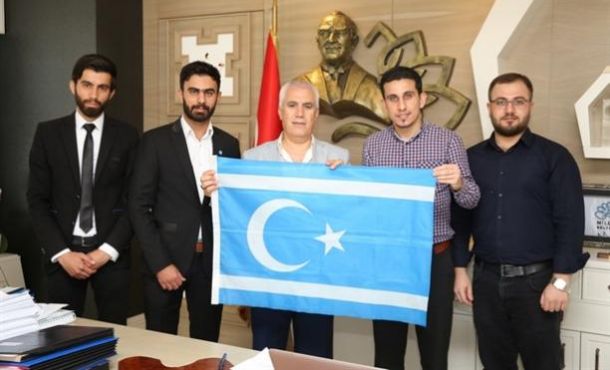 Irak Türkleri’nden Bozbey’e ziyaret