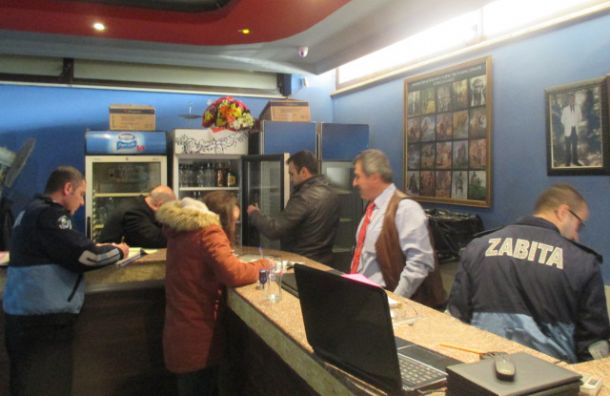 Karda Mahsur Kalanların İmdadına İnegöl Belediyesi Yetişti