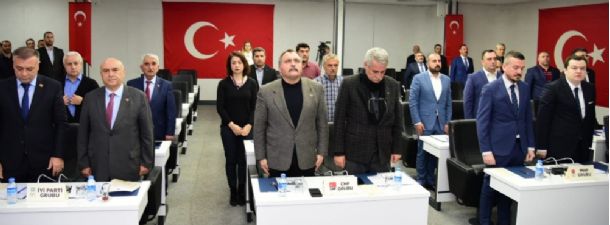 Karesi şehitler için tek yürek