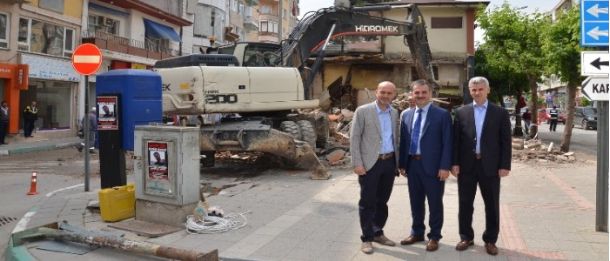 Karsak Meydanı Gemlik`e Çok Yakışacak