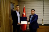 ALTIEYLÜL'ÜN GURURU OLDU