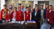 Özel Öğrenciler Dursunbey Belediyesi`ni Ziyaret Etti