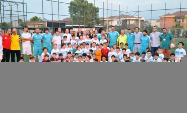 Minikler Futbol Şenliği’ne renkli açılış