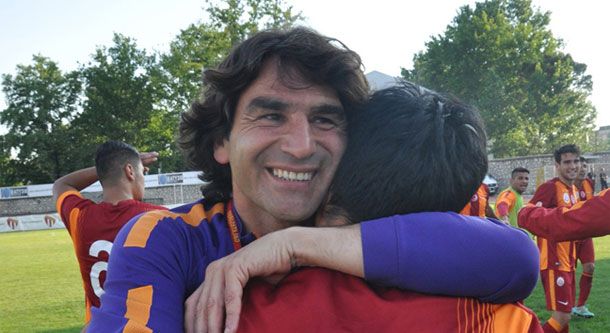 Mustafa Denizli`nin Yerine Orhan Atik Getirildi