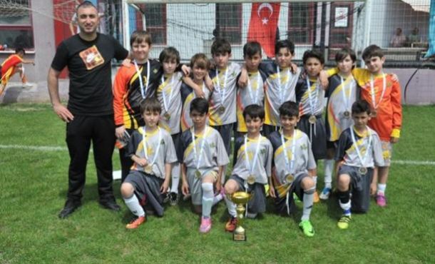 Nilüfer 16. Uluslararası Spor Şenlikleri’nde kupa sevinci