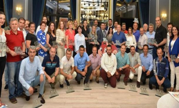 Nilüfer 16. Uluslararası Spor Şenlikleri’ne katkı verenlere teşekkür plaketi